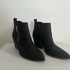 Dolce Vita booties